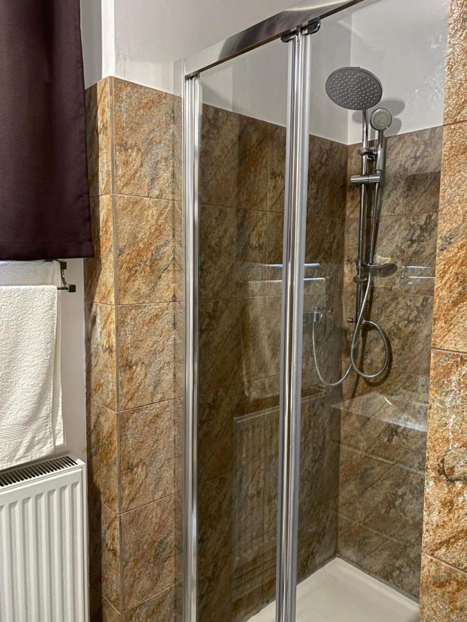 Bed and Breakfast Skay Loft Брашов Экстерьер фото
